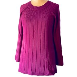 NWT Ann Taylor LOFT Crewneck ribbed Maroon sweater with 3/4 bell sleeves